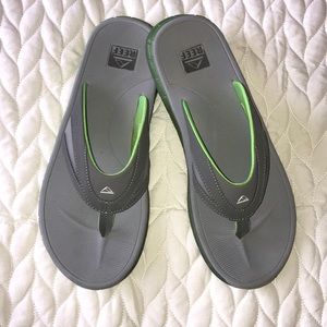 Men’s Reef Flip Flops.